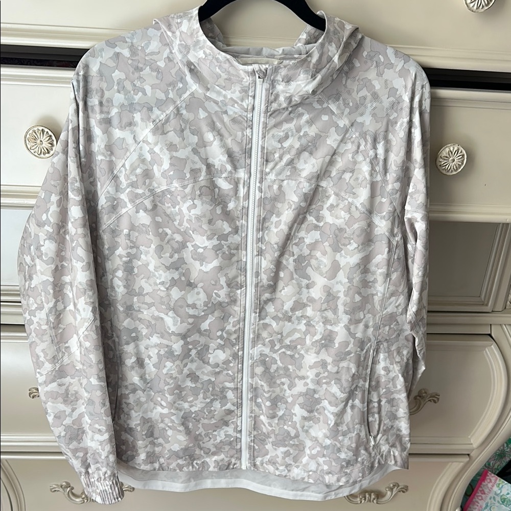 Athleta XL Camouflage Zip-Up light weight jacket